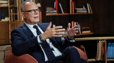 Edouard Philippe, dans l'émission Conversation française, sur LCP. (Lionel Guéricolas / Agence 1827 pour LCP)