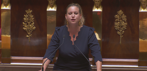 Mathilde Panot à la tribune de l'Assemblée nationale (LCP)
