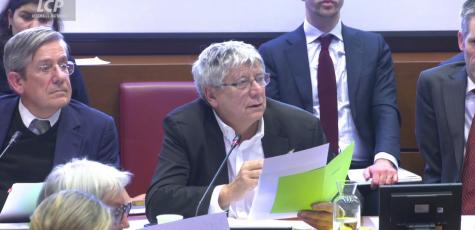 Charles de Courson et Eric Coquerel en commission des finances, le 12 décembre 2024