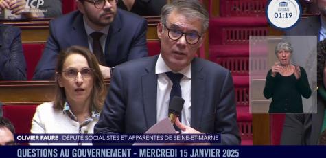 Olivier Faure lors des questions au gouvernement, le 15 janvier 2025