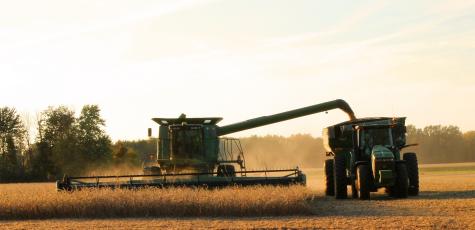 Moissonneuse agriculture PxHere 10/02/2025