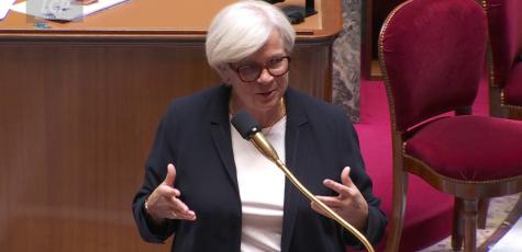Catherine Vautrin dans l'hémicycle, le 16 mai 2025