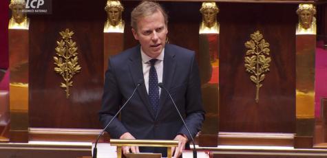 Harold Huwart présente la proposition de loi visant à "simplifier le droit de l'urbanisme et du logement"