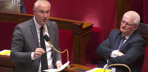 Laurent Panifous dans l'hémicycle, le 21 mai 2025