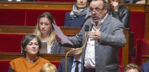 Benoît Biteau dans l'hémicycle de l'Assemblée nationale