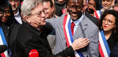 Jean-Luc Mélenchon et Bally Bagayoko, le 4 avril 2026, à Saint-Denis.