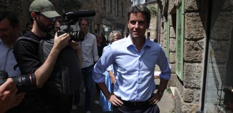 Gabriel Attal à Landerneau, dans le Finistère, le 23 juillet.
