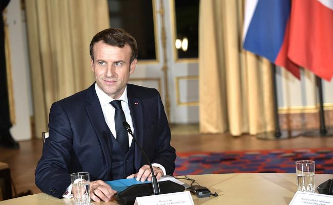 Emmanuel Macron convie les forces politiques, sauf le RN et LFI, à l'Elysée  à 14h30 | LCP - Assemblée nationale