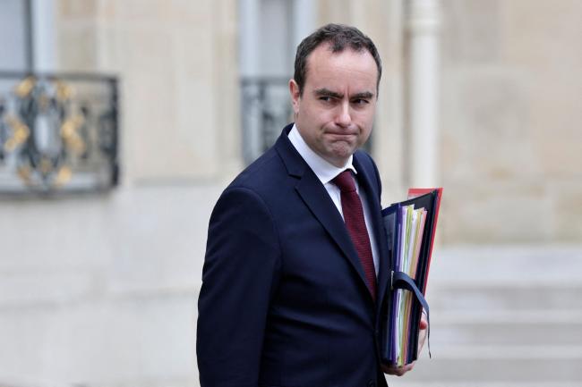 Sébastien Lecornu renommé Premier ministre par Emmanuel Macron | LCP ...