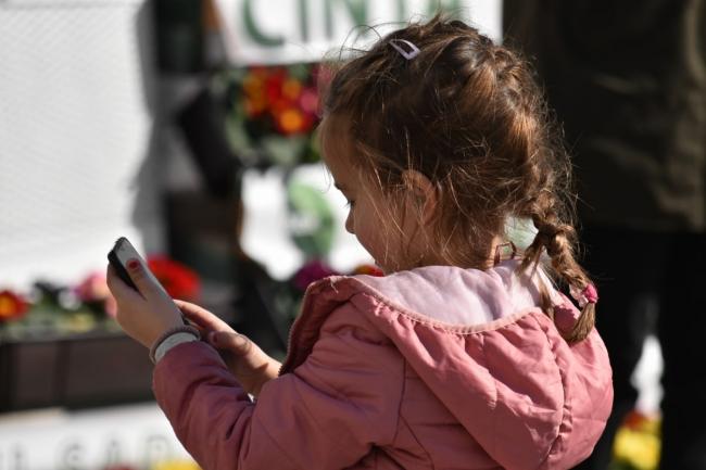 Où en est-on de l'interdiction des réseaux sociaux aux mineurs de moins de 15 ans? | LCP