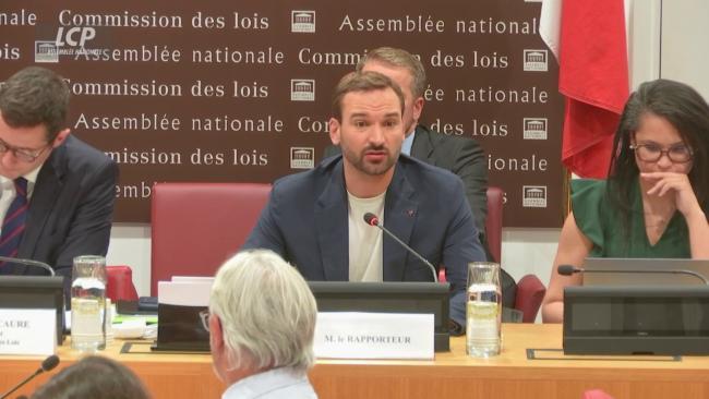 Contre la présomption de légitime défense pour les forces de lordre : lAssemblée classe la pétition , qui ne sera donc pas débattue | LCP