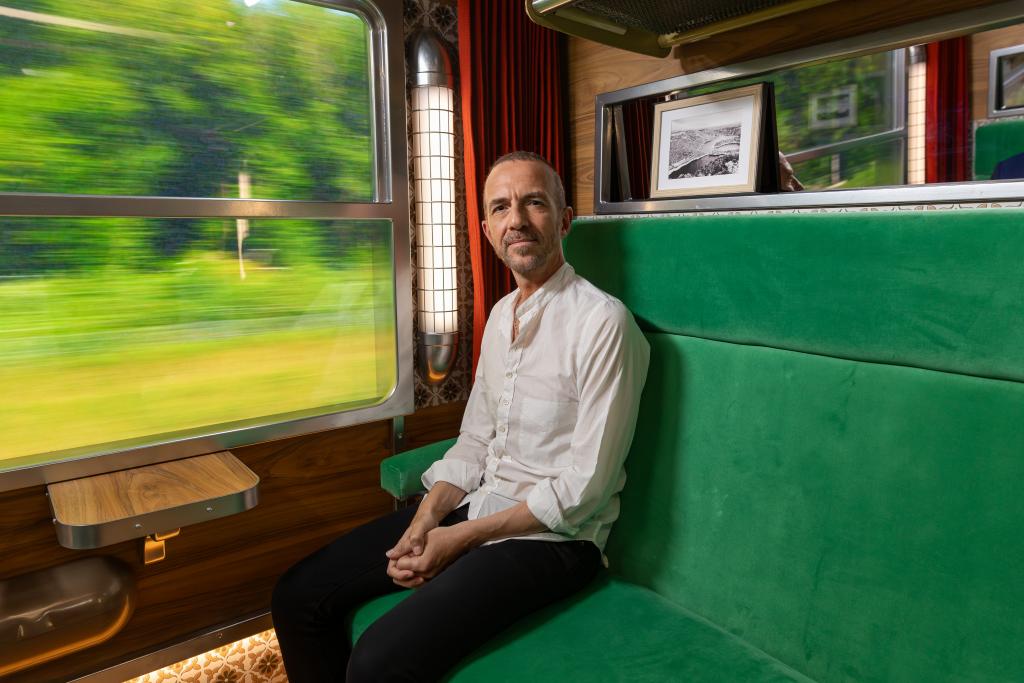 Quai n°8-Didier Varrod et Calogero / copyright : Nicolas Kovarik - Agence 1827 pour LCP