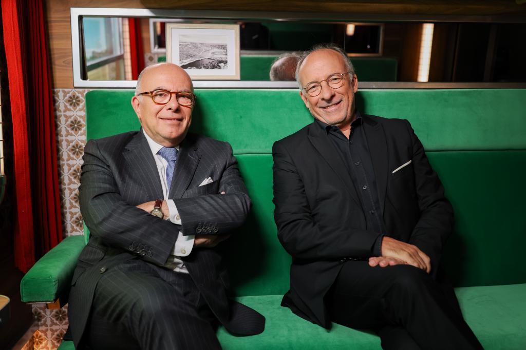 Quai n°8- Bernard Cazeneuve Quai n°8- Bernard Cazeneuve